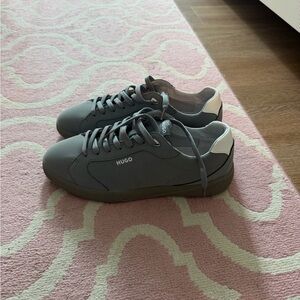 HUGO Men's Charcoal and White Sneakers
